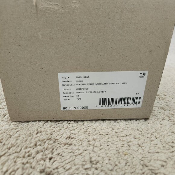 Golden Goose Deluxe Brand Women's Ball Star with gold star and heel tab size 37 - Picture 8 of 8